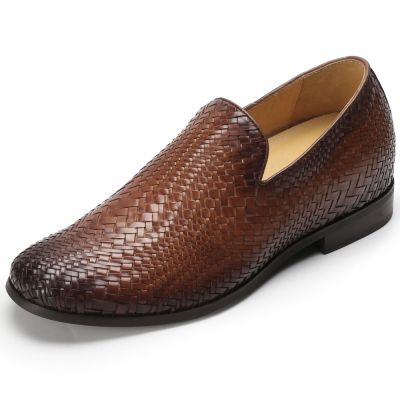 sapato com salto masculino - sapato social masculino com salto - Mocassins marrons tecidos à mão - 7CM mais alto